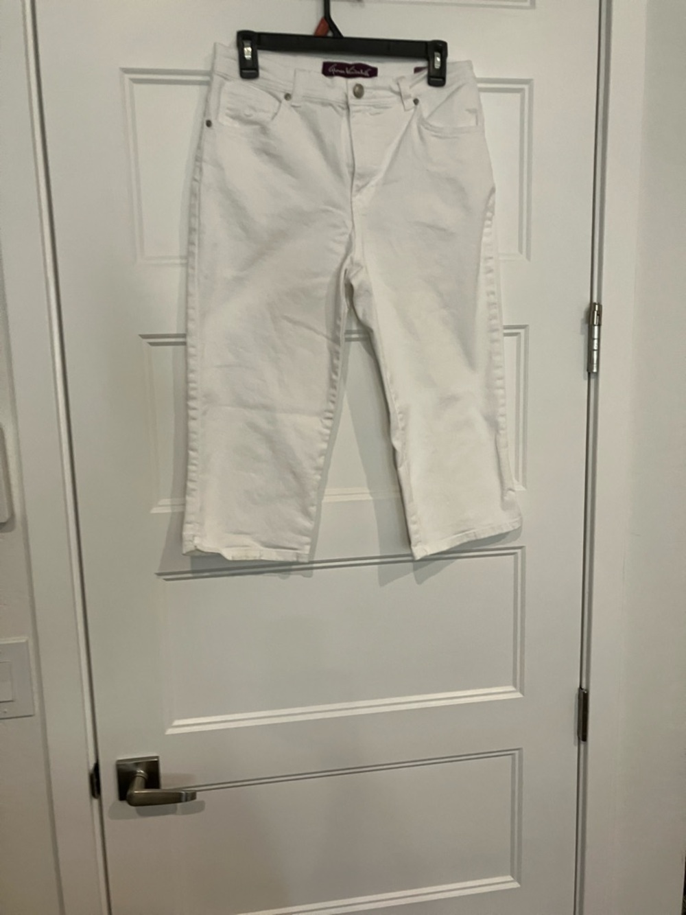 Gloria Vanderbilt White Women's Jeans-Style Capris
